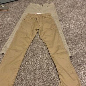 Lot of 2 tan pants levis skinny/straight leg